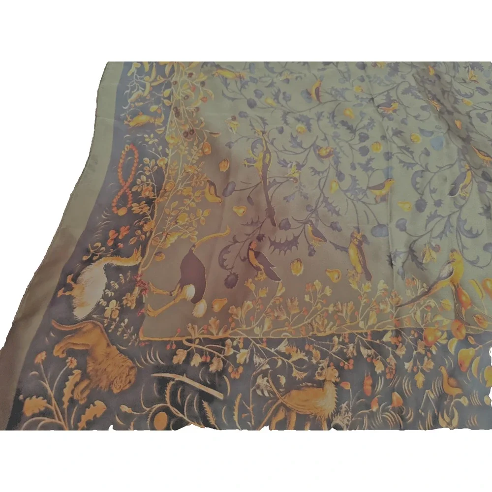 Scarf Bird & Animal Tapestry Print Green Silk-Feel Shawl New With Tags Si Na Yu